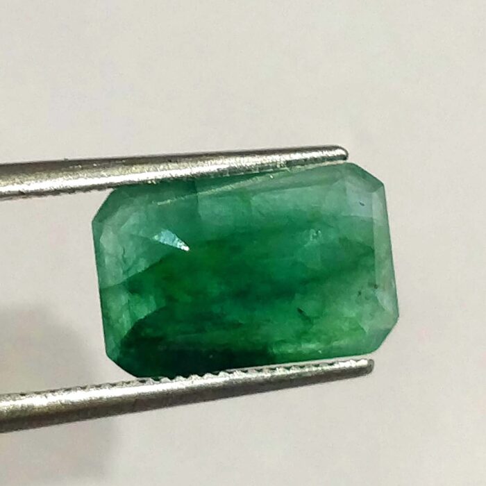 4.55 ct / 5.05 Ratti Panna  | Natural Emerald with Certificate Emerald Cut | Buddha Ratna - Image 2