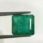 4.60 ct / 5.11 Ratti Panna  | Natural Emerald with Certificate Emerald Cut | Buddha Ratna - Image 2