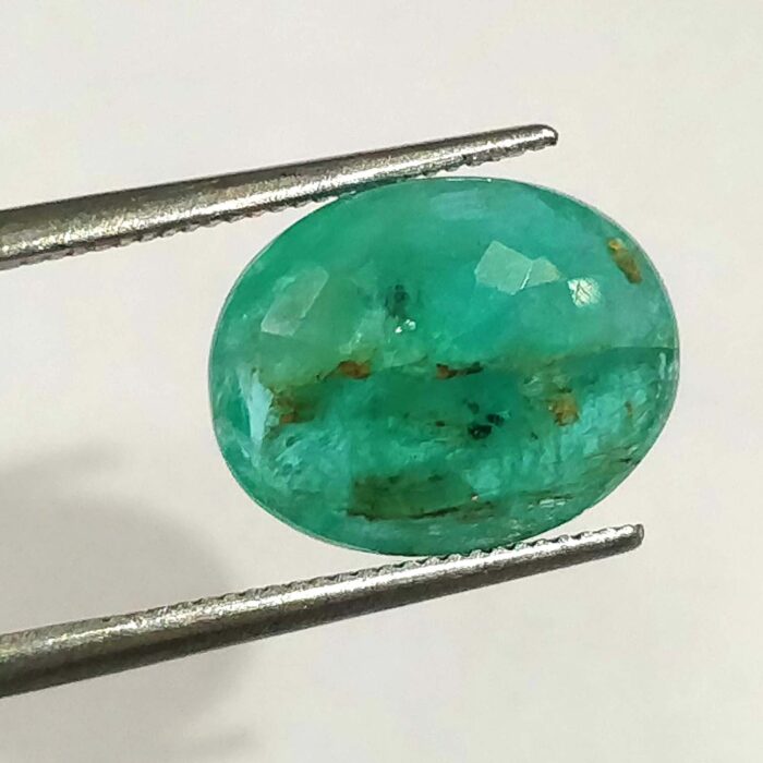 4.70 ct / 5.21 Ratti Panna  | Natural Emerald with Certificate Oval Cut | Buddha Ratna - Image 2
