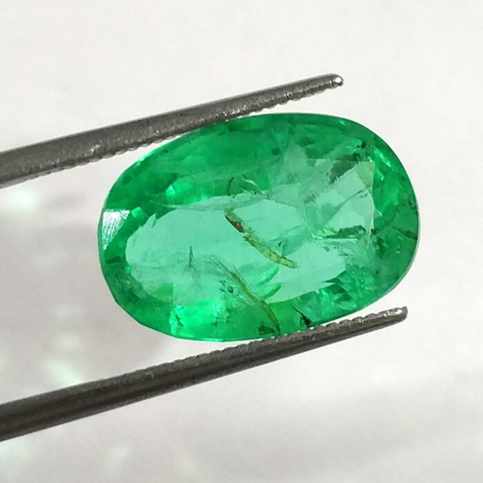 6.65 ct / 7.38 Ratti Panna  | Natural Emerald with Certificate Oval Cut | Buddha Ratna - Image 1