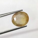 4.12 ct / 4.57 Ratti Pukhraj  | Yellow Sapphire with Certificate Oval Cut