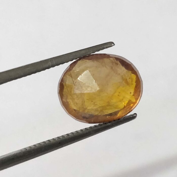 4.95 ct / 5.50 Ratti Pukhraj  | Yellow Sapphire with Certificate - Image 2