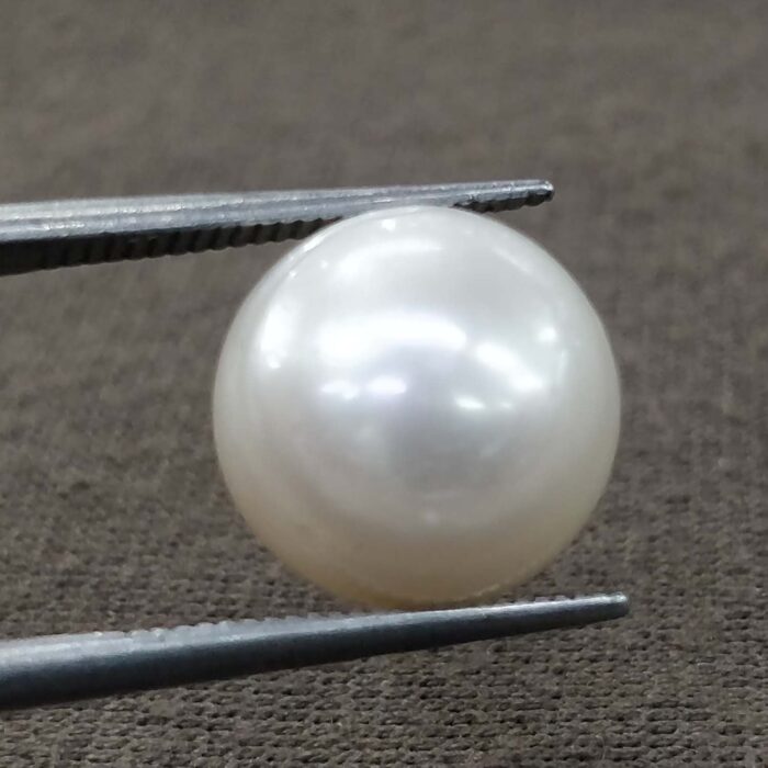 p6 9.40ct Natural Pearl (Moti) Round Shape with Certificate | Best Quality Gemstones - Image 1