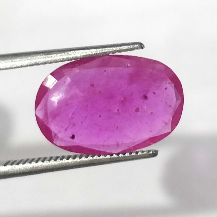 3.79 ct / 4.21 Ratti Manak  | Natural Ruby with Certificate Oval Cut - Image 2