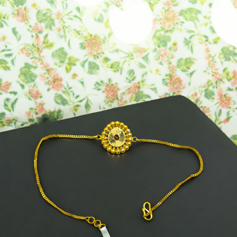 Lightweight 22K Gold Chain Bracelet with Sparkling Rays