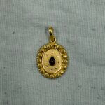 gold light weight bk pendant