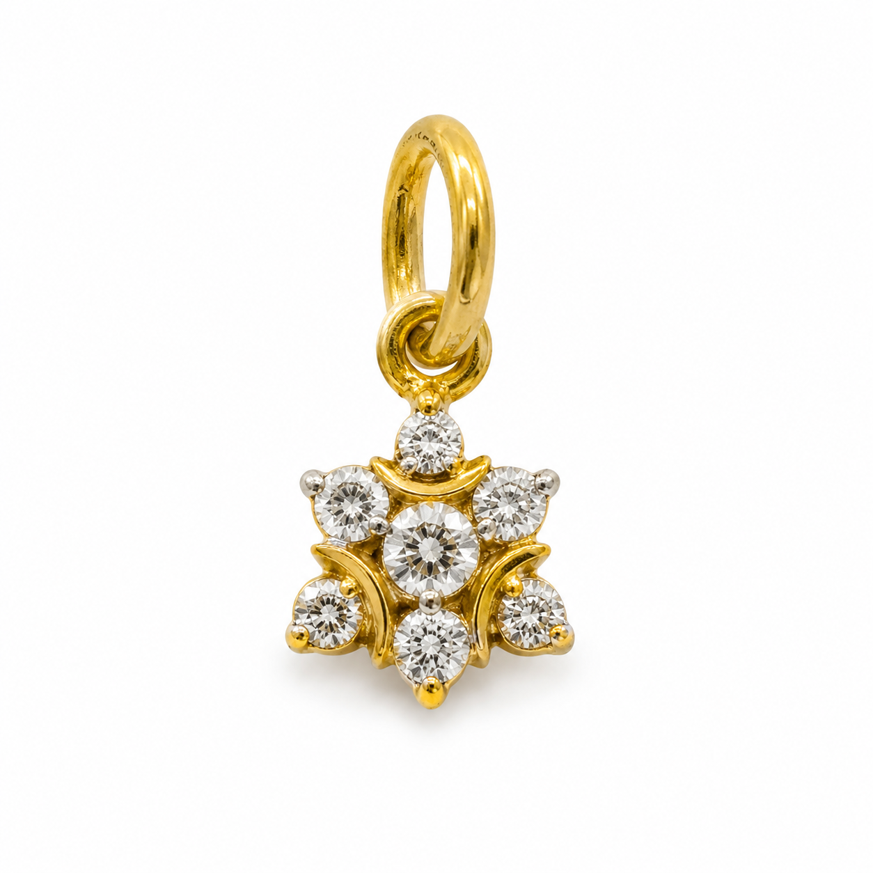 18K Gold Star Pendant IGI Certified Diamond
